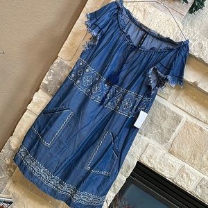 Ban•Jara NEW with tags Denim/ embroidered dress . SZ Large